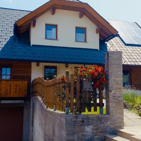 Al Sentiero Di Charly Bed & Breakfast Tarvisio Bagian luar foto
