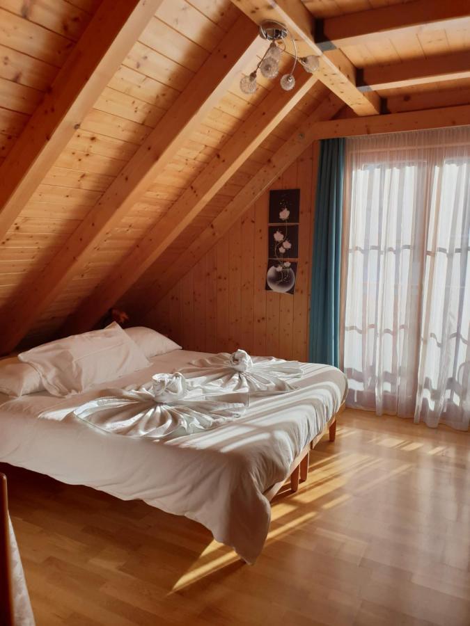 Al Sentiero Di Charly Bed & Breakfast Tarvisio Bagian luar foto
