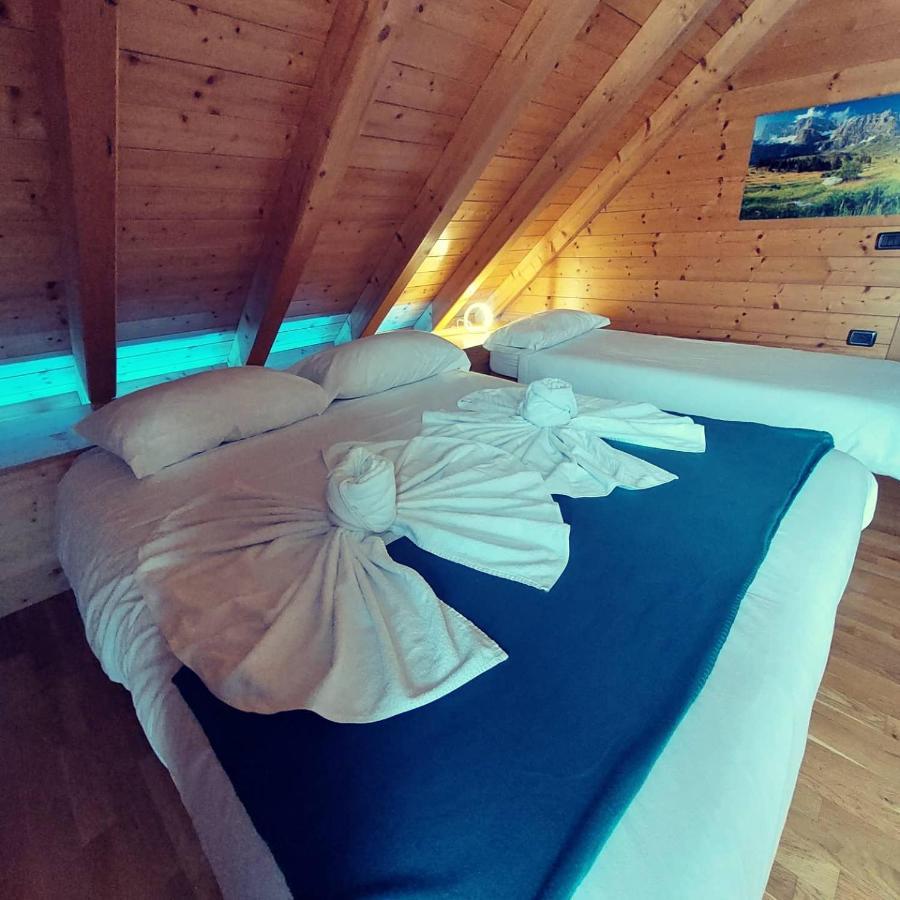 Al Sentiero Di Charly Bed & Breakfast Tarvisio Ruang foto